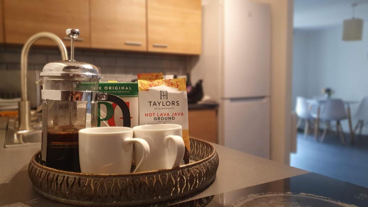 Spacious London Apartment 5 Min Walk To Leytonstone Underground Station And 5 Stops To Zone 1 Zewnętrze zdjęcie