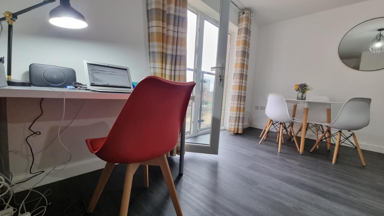 Spacious London Apartment 5 Min Walk To Leytonstone Underground Station And 5 Stops To Zone 1 Zewnętrze zdjęcie